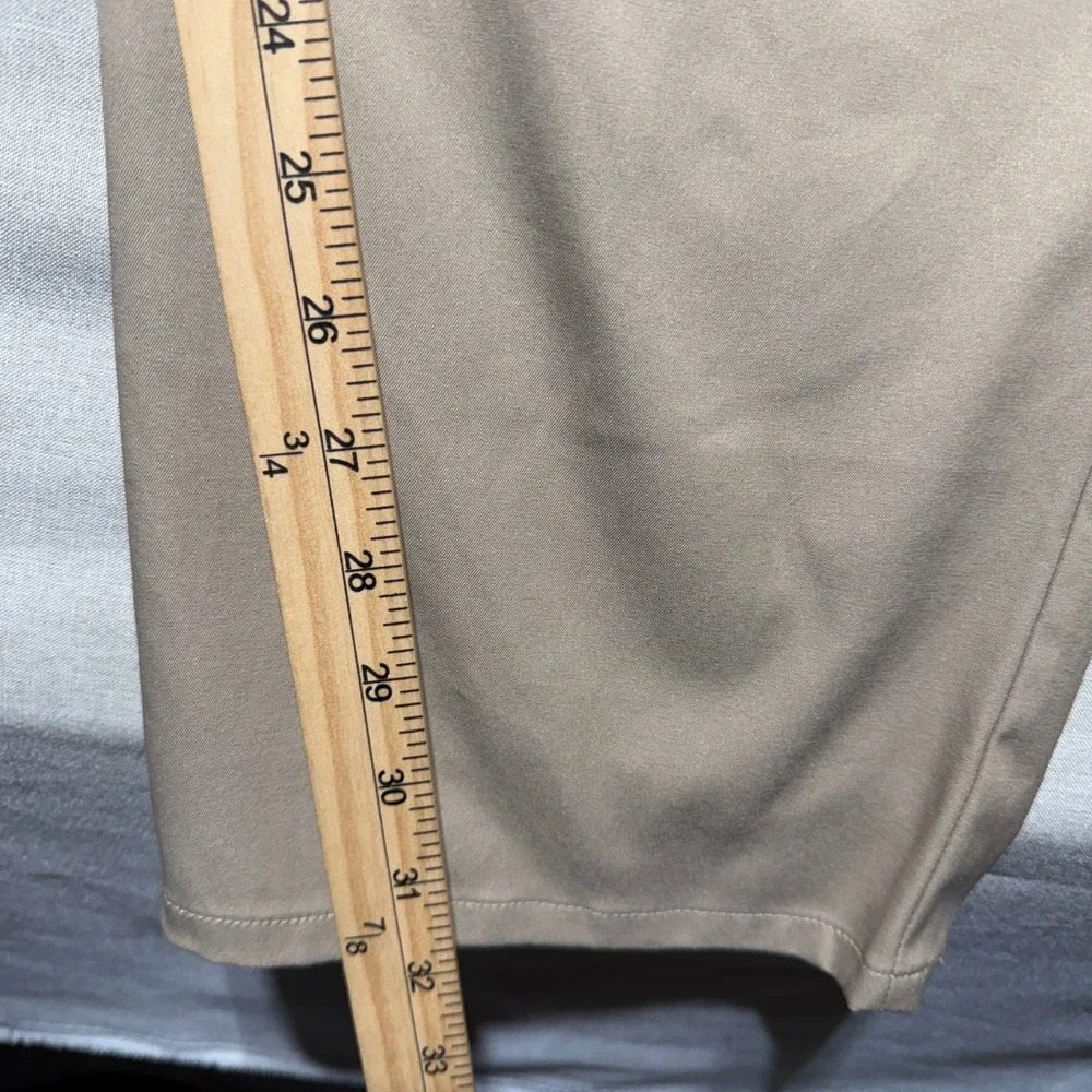 TravisMathew Pants Men 42x32 Khaki Straight Open to Air Golf Performance Chinos
